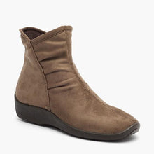 Load image into Gallery viewer, Arcopedico L19 H17 Gal Fango Fan / Taupe Ankle Boot