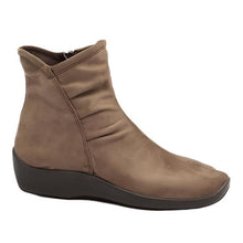 Load image into Gallery viewer, Arcopedico L19 H17 Gal Fango Fan / Taupe Ankle Boot