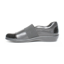 Load image into Gallery viewer, Pure Comfort Archive Black Patent Slip On Shoe