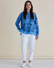 Load image into Gallery viewer, Betty Basics Palma Sweat Blue Floral