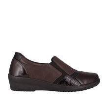 Load image into Gallery viewer, Cabello Cp461-18 Chocolate Patent Slip On Shoe