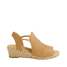 Load image into Gallery viewer, Diana Ferrari Hlensia Light Tan-multi Leather Wedge Sandal