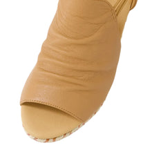 Load image into Gallery viewer, Diana Ferrari Hlensia Light Tan-multi Leather Wedge Sandal