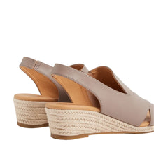 Load image into Gallery viewer, Diana Ferrari Hacey Stone Leather Wedge Sandal