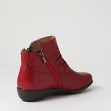 Load image into Gallery viewer, Diana Ferrari Supersoft Possition Pinot Leather Side Zip Ankle Boot