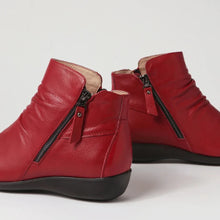 Load image into Gallery viewer, Diana Ferrari Supersoft Possition Pinot Leather Side Zip Ankle Boot