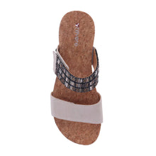 Load image into Gallery viewer, Revere Sorrento Pebble Womens Shoes Slide
