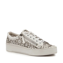 Load image into Gallery viewer, Django And Juliette Leitha Vanilla-vanilla Sole Leather Side Zip Sneaker
