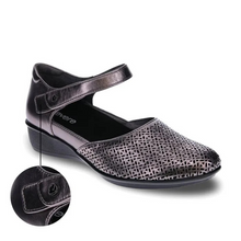 Load image into Gallery viewer, Revere Osaka Gunmetal Lazer Wide Mary Jane Shoe