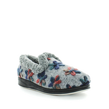 Load image into Gallery viewer, Panda Emille Slipper Light Grey Embroidery