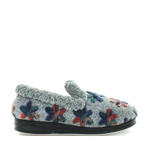 Load image into Gallery viewer, Panda Emille Slipper Light Grey Embroidery