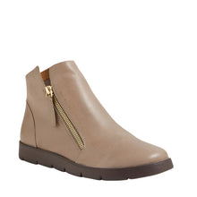 Load image into Gallery viewer, Ziera Mohme W Smoke Leather Side Zip Ankle Boot