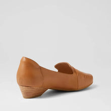 Load image into Gallery viewer, Ziera Celyn Xw Dark Tan Leather Mary Jane Shoe