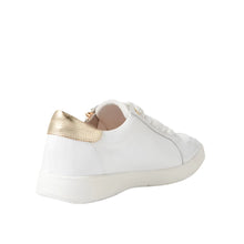 Load image into Gallery viewer, Ziera Aire XF White-pale Gold Patent Leather Side Zip Sneaker
