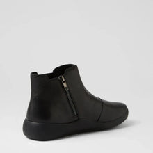 Load image into Gallery viewer, Ziera Yumba Xw Black-black Leather Ankle Boot
