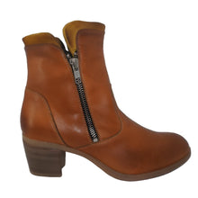 Load image into Gallery viewer, Zeta Rocio Nobuck Cuero Zip Up Boot