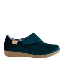 Load image into Gallery viewer, Ziera Fliss Xw Emerald Velvet Adjustable Shoe
