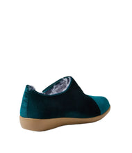 Load image into Gallery viewer, Ziera Fliss Xw Emerald Velvet Adjustable Shoe