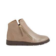 Load image into Gallery viewer, Ziera Mohme W Smoke Leather Side Zip Ankle Boot