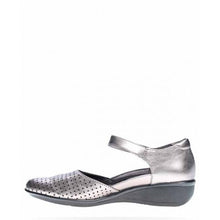 Load image into Gallery viewer, Revere Osaka Mary-jane - Gunmetal Mary Jane Shoe