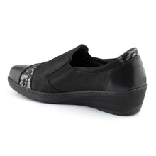 Load image into Gallery viewer, Cabello Cp461-18 Black Combo Slip On Shoe