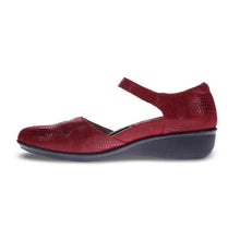 Load image into Gallery viewer, Revere Osaka Cherry Lizard Wide Mary Jane Shoe