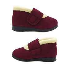 Load image into Gallery viewer, Panda Emee Slipper Burgundy