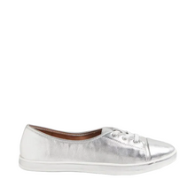 Load image into Gallery viewer, Supersoft Augusts Silver Leather