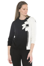 Load image into Gallery viewer, Jump Flower Stem Pullover Black Combo