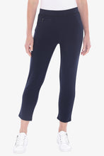 Load image into Gallery viewer, Jump 7/8 Track Pant Navy