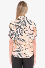 Load image into Gallery viewer, Jump Afrique Shirt Multi