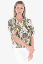 Load image into Gallery viewer, Jump Balmy Tropics Top