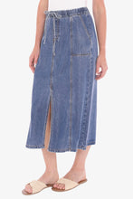 Load image into Gallery viewer, Jump Soft Denim Skirt Mid Blue