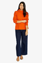Load image into Gallery viewer, Jump Roll Nk Pkt Pullover