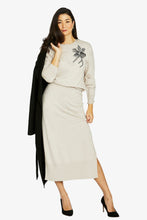 Load image into Gallery viewer, Jump Sequin Flora Pullover