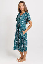 Load image into Gallery viewer, Betty Basics Donna Dress Teal Petal
