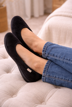 Load image into Gallery viewer, We Love Slippers P610 Black