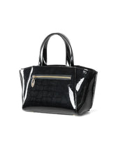 Load image into Gallery viewer, Serenade Elenor Grip Handle Leather Bag