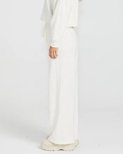 Load image into Gallery viewer, Betty Basics Giselle Sweatpant Cream Fleck