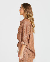 Load image into Gallery viewer, Sass Clothing Davie Oversized Shirt