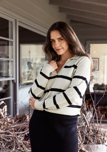 Jump Stripe Collar Pullover Wishbone/Black