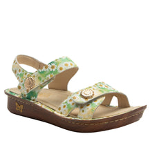 Load image into Gallery viewer, Alegria Vienna Coming Up Daisies Womens Shoes