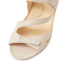 Load image into Gallery viewer, Ziera Belta W Vanilla Adjustable Leather Sandal