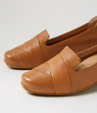 Load image into Gallery viewer, Ziera Celyn XW Dark Tan Leather