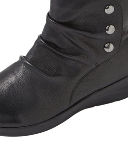 Ziera Nempire Wide Black Leather