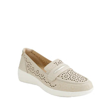 Load image into Gallery viewer, Ziera Nerrida W Almond Pale Gold Leather