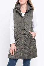 Load image into Gallery viewer, Jump Elm Quilted Sleeveless Puffer