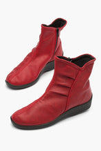 Load image into Gallery viewer, Arcopedico L19 boot Cherry Red