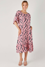 Load image into Gallery viewer, Alessi Wide Sleeve Dress Pink
