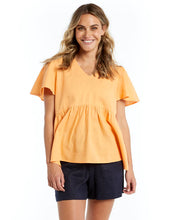 Load image into Gallery viewer, Betty Basics Abigail Blouse Mango